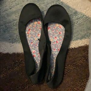 Flat Shoe Size 9W.
